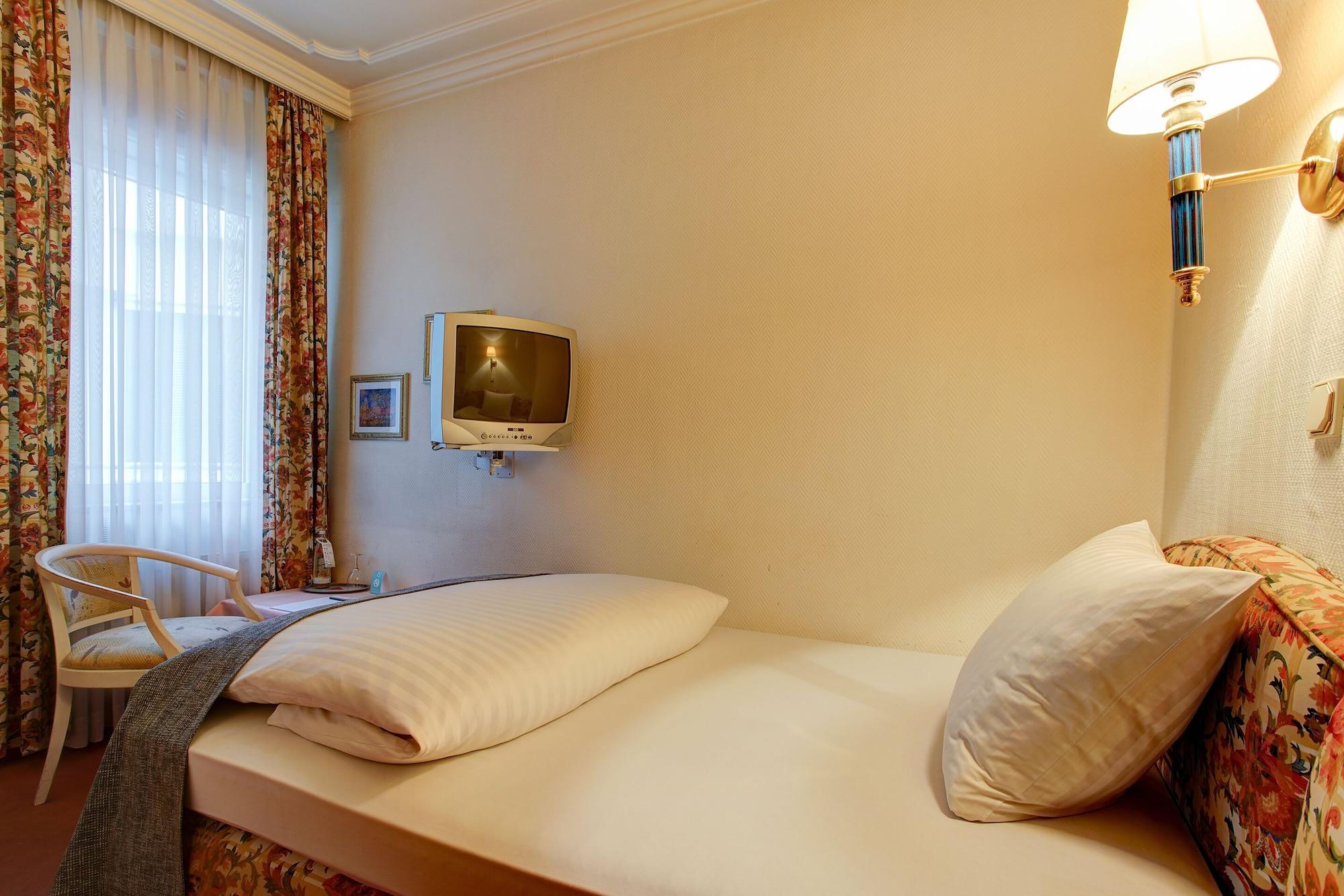 Hotel Centro Arde City, Trademark Collection By Wyndham Colonia